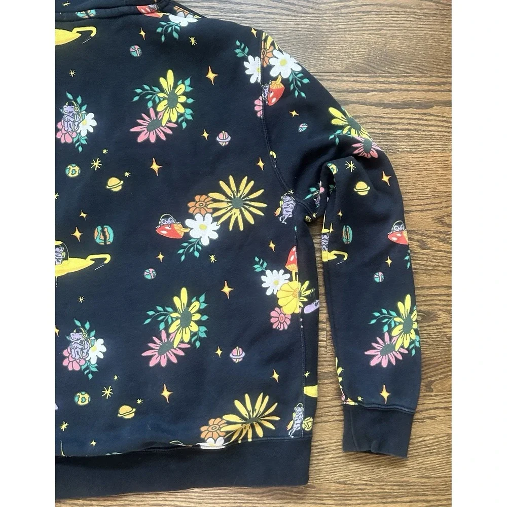 Nike Mens Sportswear Club Fleece Hoodie Trippy Toads Floral UFO Print Black L
